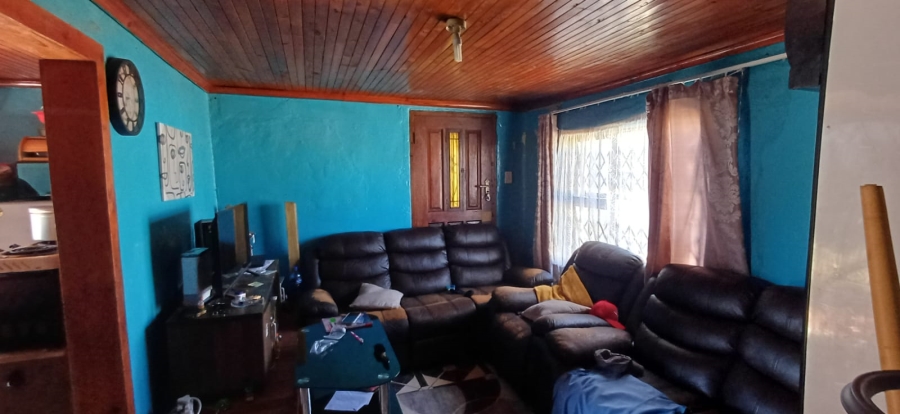 2 Bedroom Property for Sale in Zwide Eastern Cape